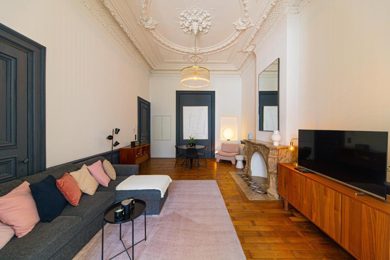 Garden Guillemins Station Apartment